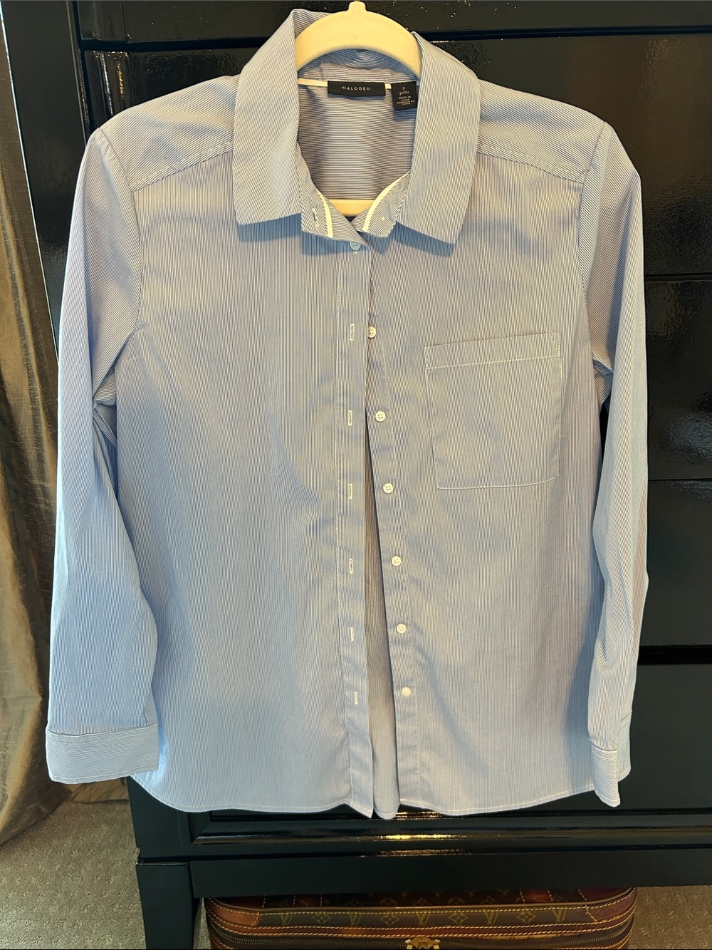 Halogen Blue and White Pinstriped Button Down Oxford Shirt Petite Small